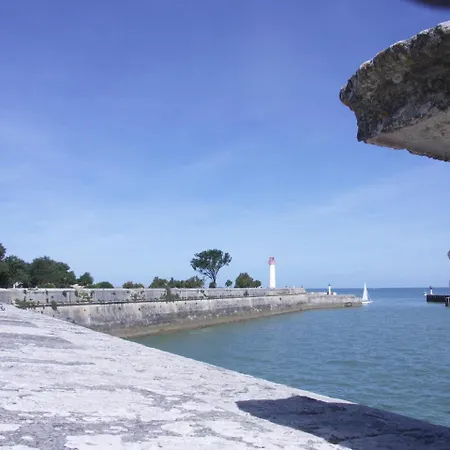 L'ilot Sur Le Port Апартаменты *